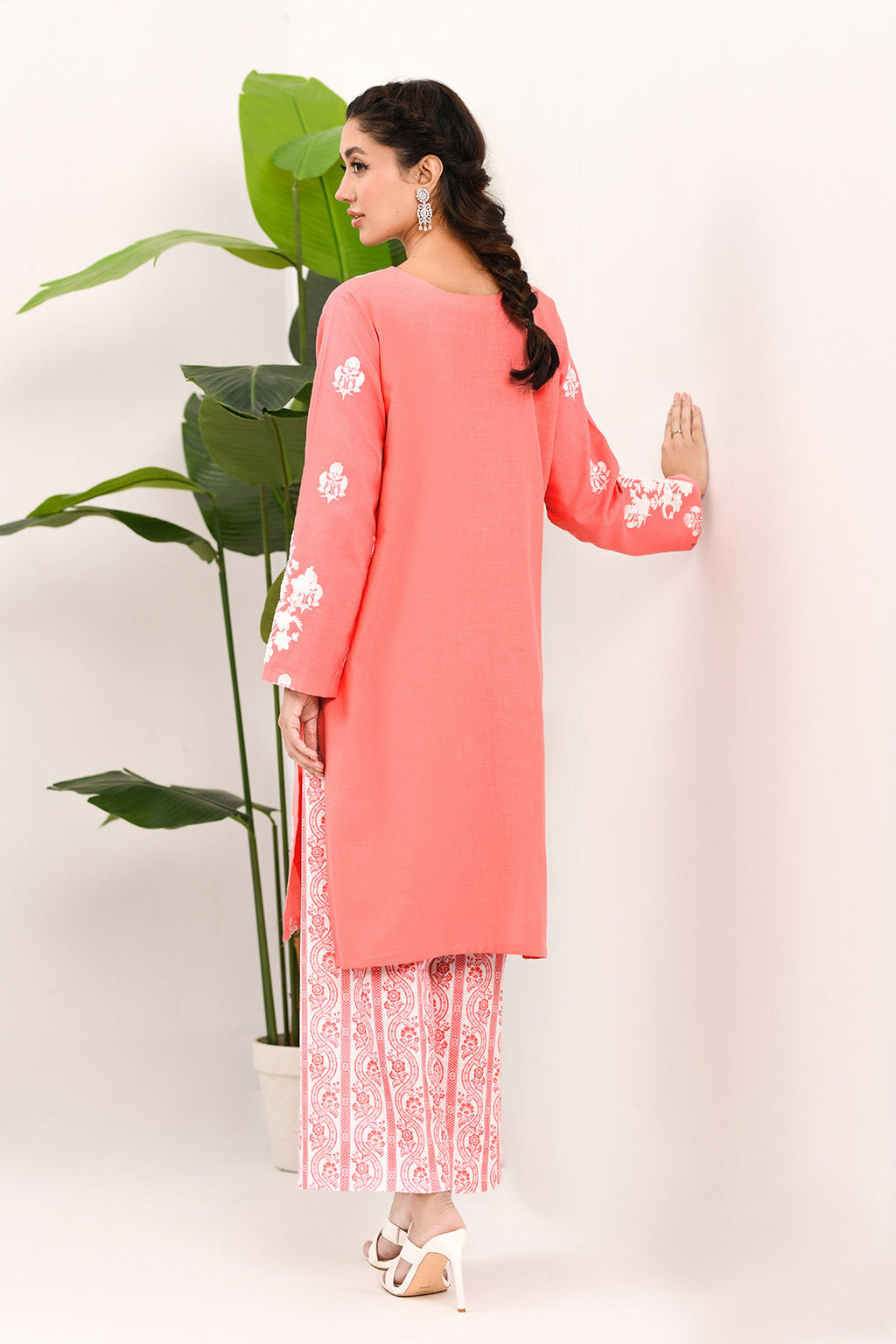 Embroidered - 2 Pc Khaddar Suit (Stitched)