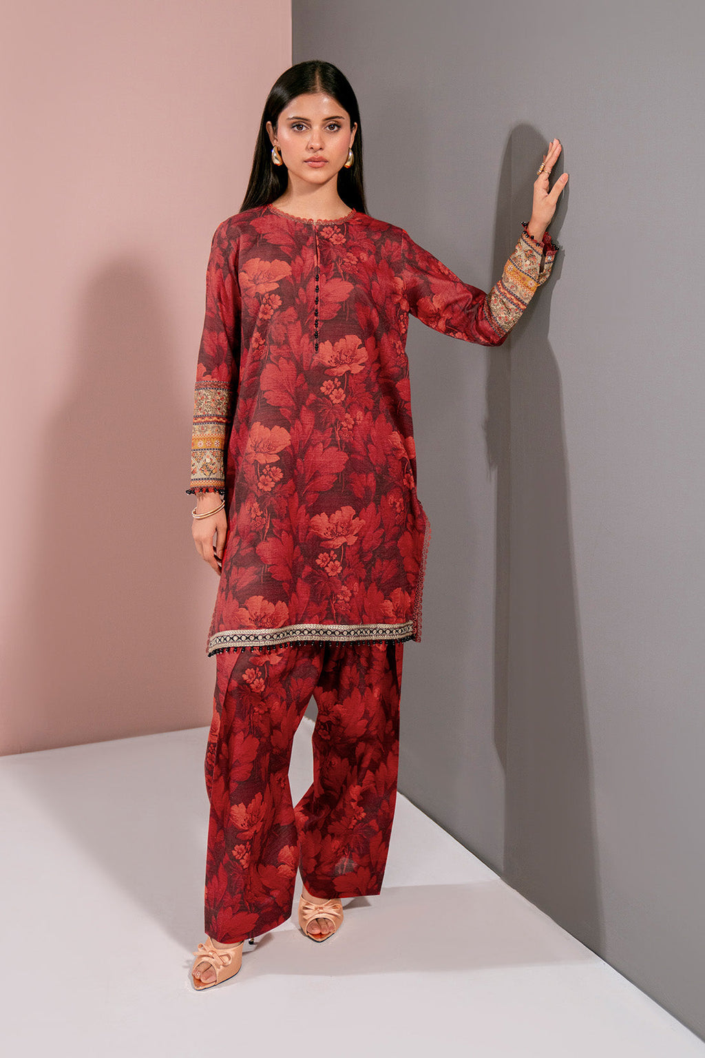 Embroidered - 2 Pc Khaddar Suit