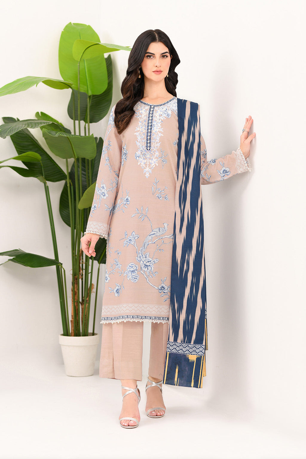 Embroidered - 2 Pc Khaddar Suit