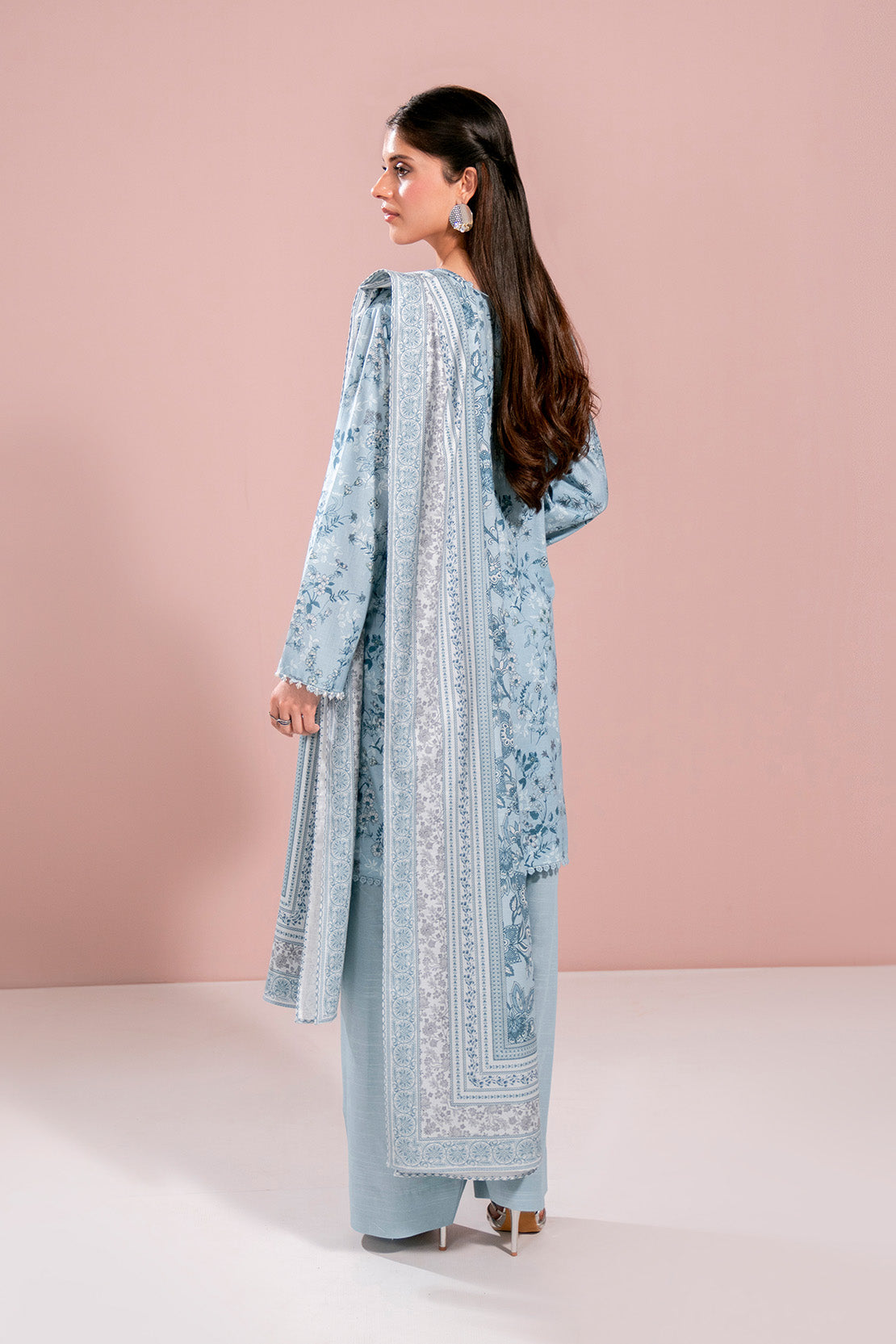 Embroidered - 2 Pc Khaddar Suit