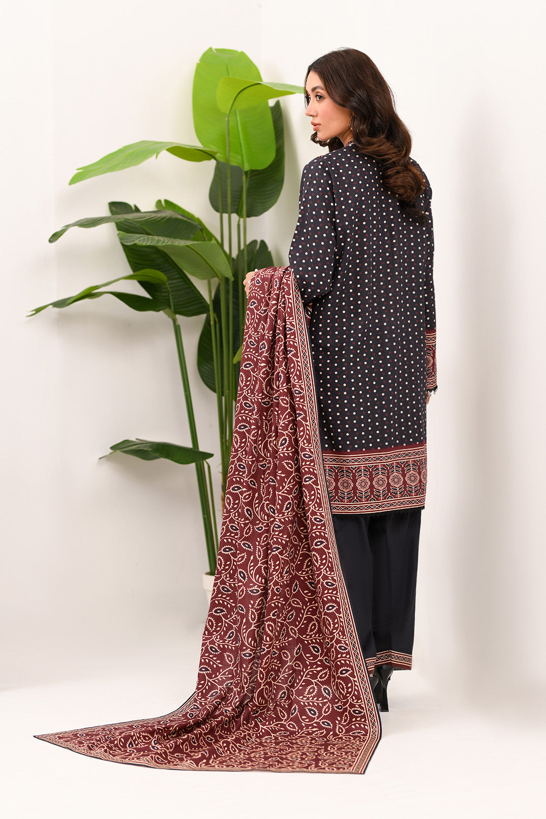 Embroidered - 3 Pc Khaddar Suit