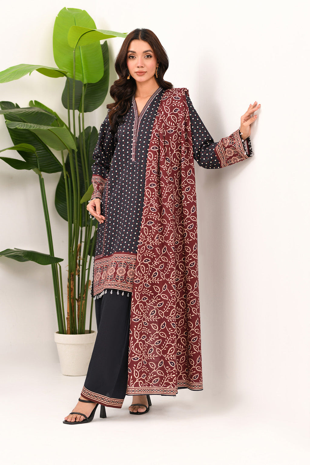 Embroidered - 3 Pc Khaddar Suit