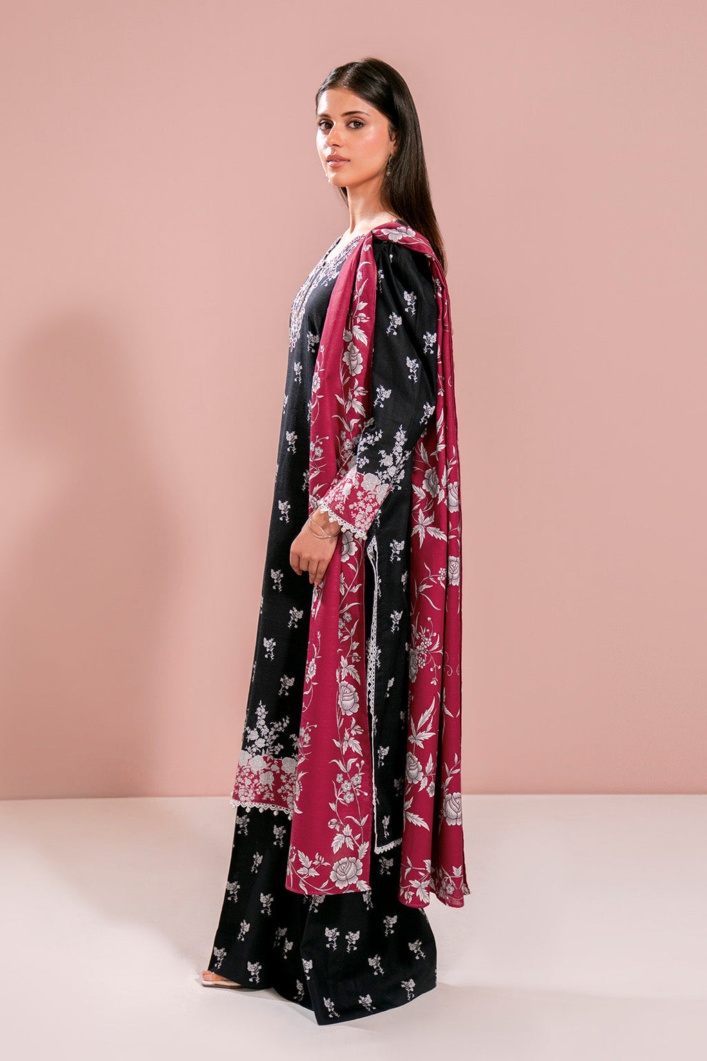 Embroidered - 3 Pc Khaddar Suit