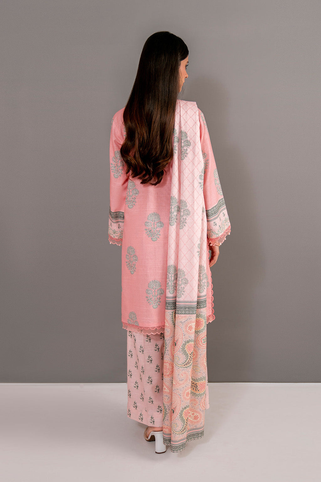 Embroidered - 3 Pc Khaddar Suit