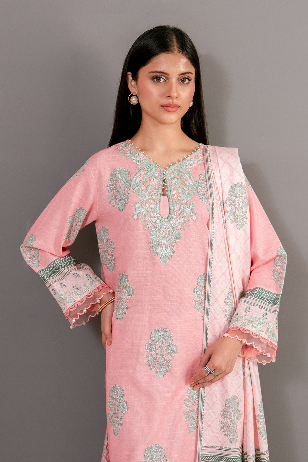 Embroidered - 3 Pc Khaddar Suit
