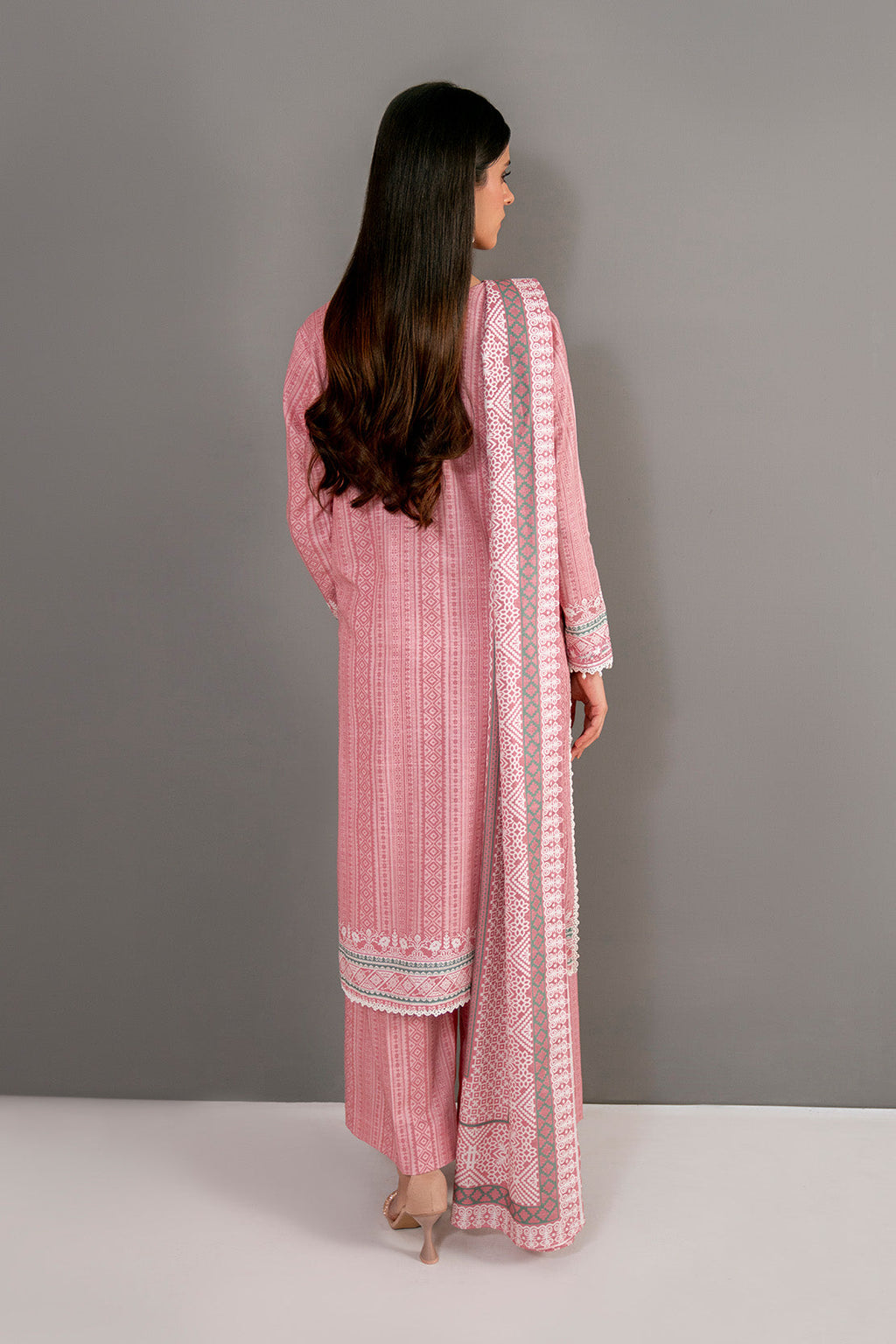 Embroidered - 3 Pc Khaddar Suit