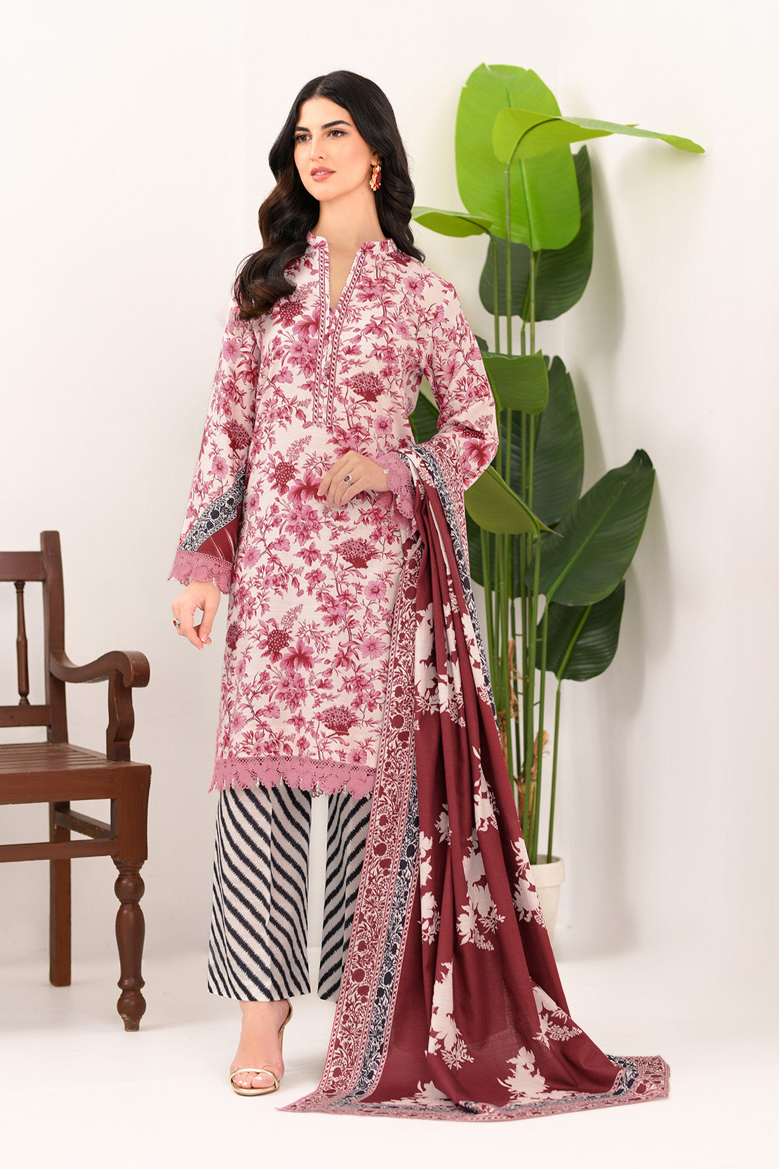 Printed - 3 Pc Khaddar Suit