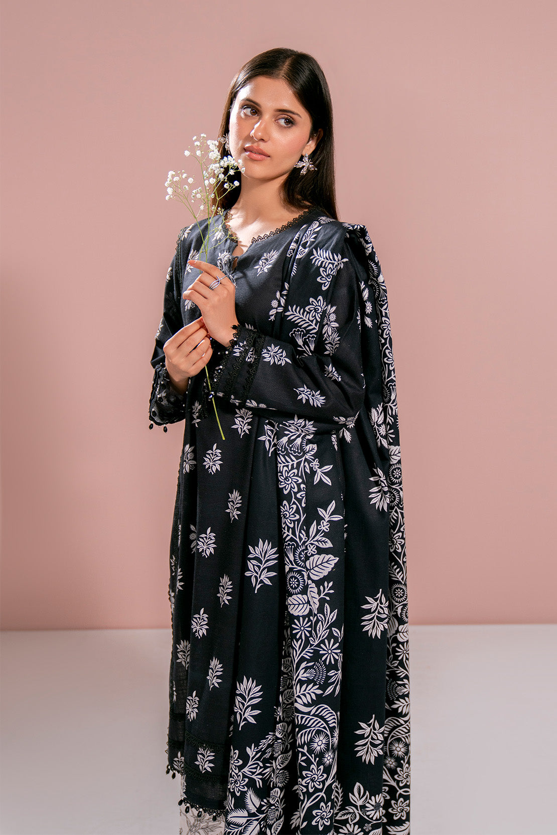 Printed - 3 Pc Khaddar Suit