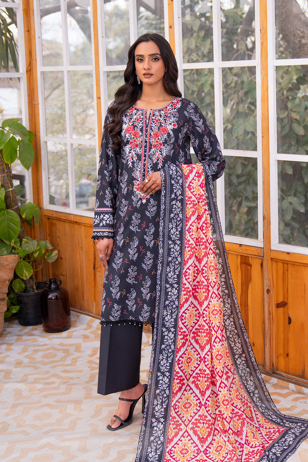 Embroidered - 2 Pc Lawn Suit (Lawn Dupatta)