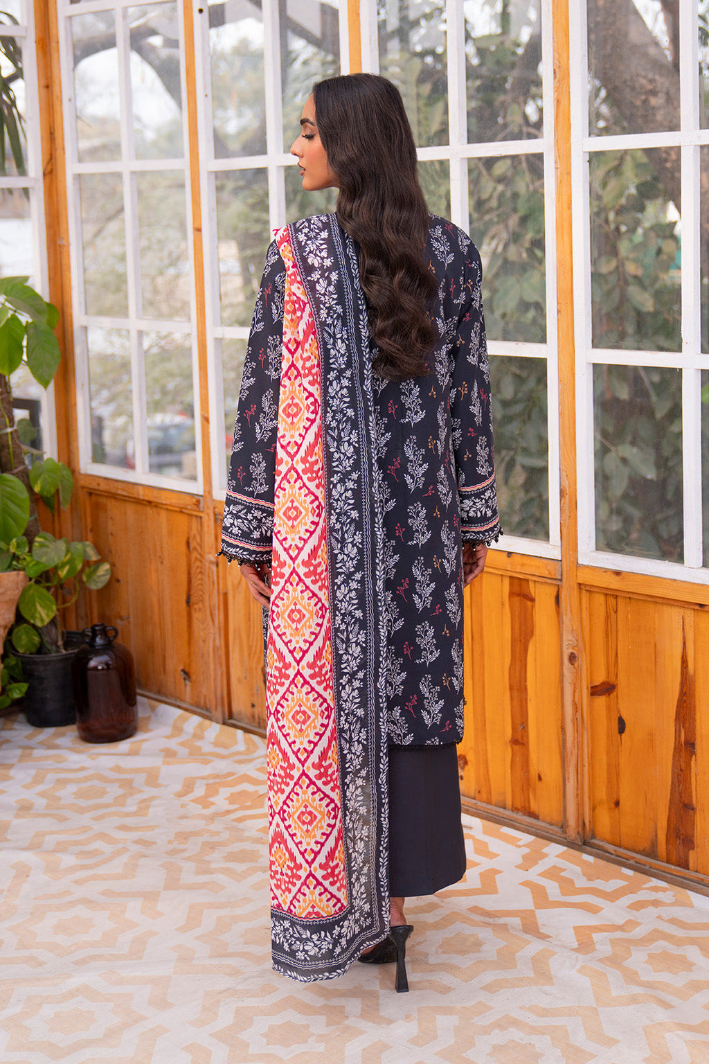 Embroidered - 2 Pc Lawn Suit (Lawn Dupatta)