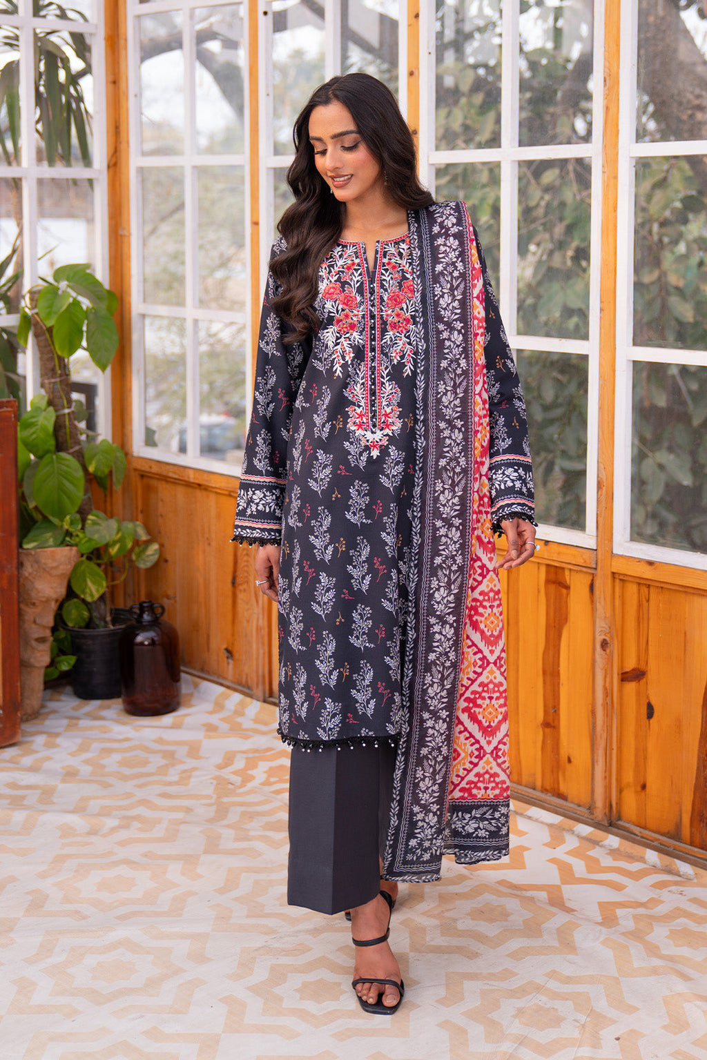 Embroidered - 2 Pc Lawn Suit (Lawn Dupatta)