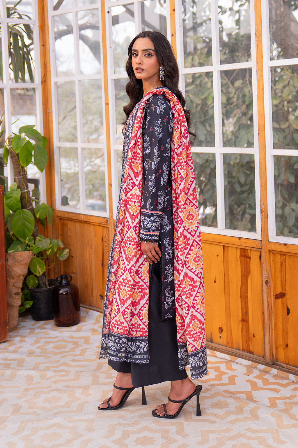 Embroidered - 2 Pc Lawn Suit (Lawn Dupatta)