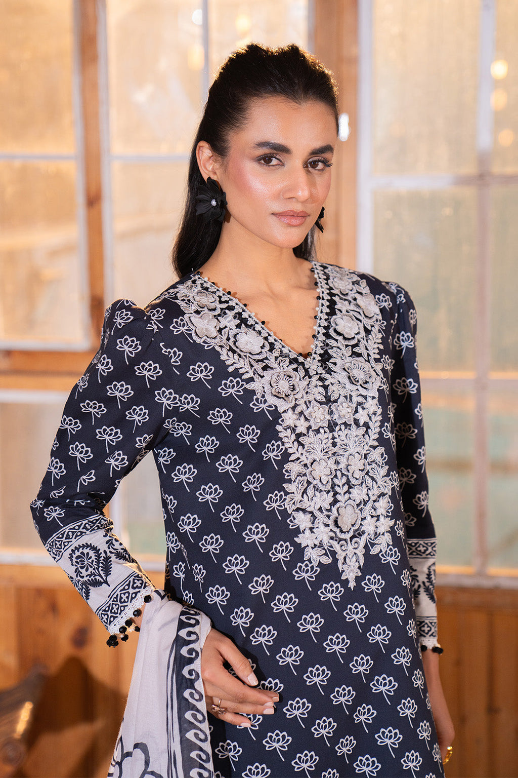 Embroidered - 3 Pc Lawn Suit (Lawn Dupatta)