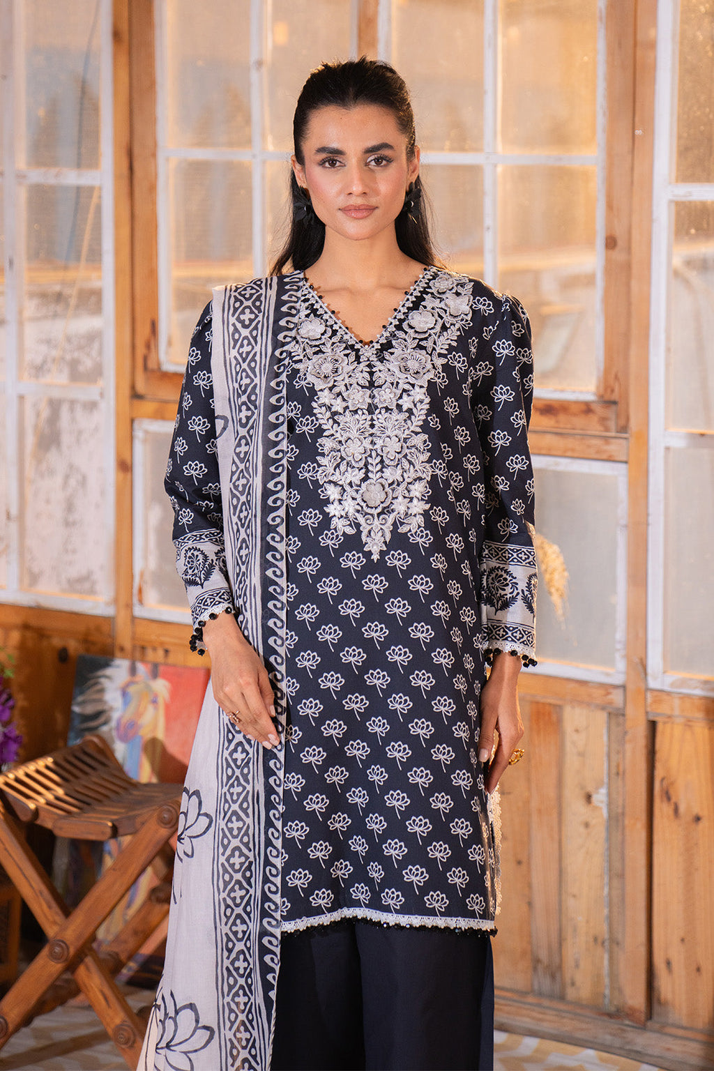 Embroidered - 3 Pc Lawn Suit (Lawn Dupatta)