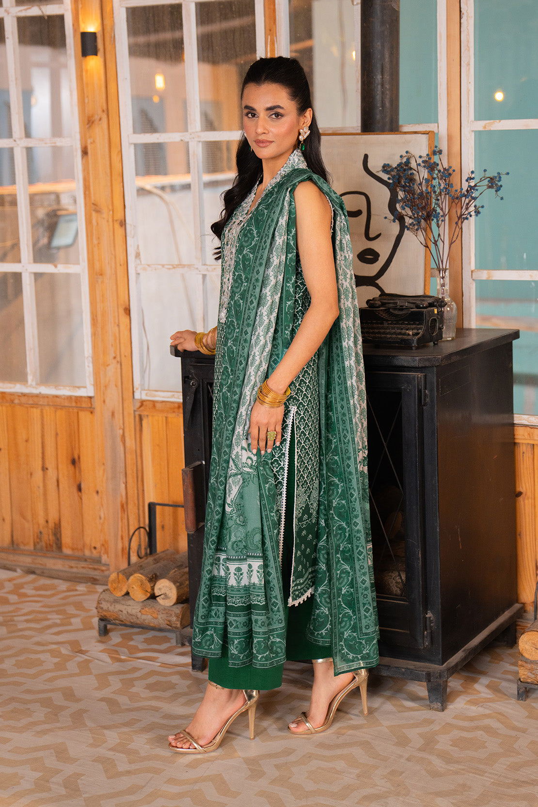 Embroidered - 3 Pc Lawn Suit (Lawn Dupatta)