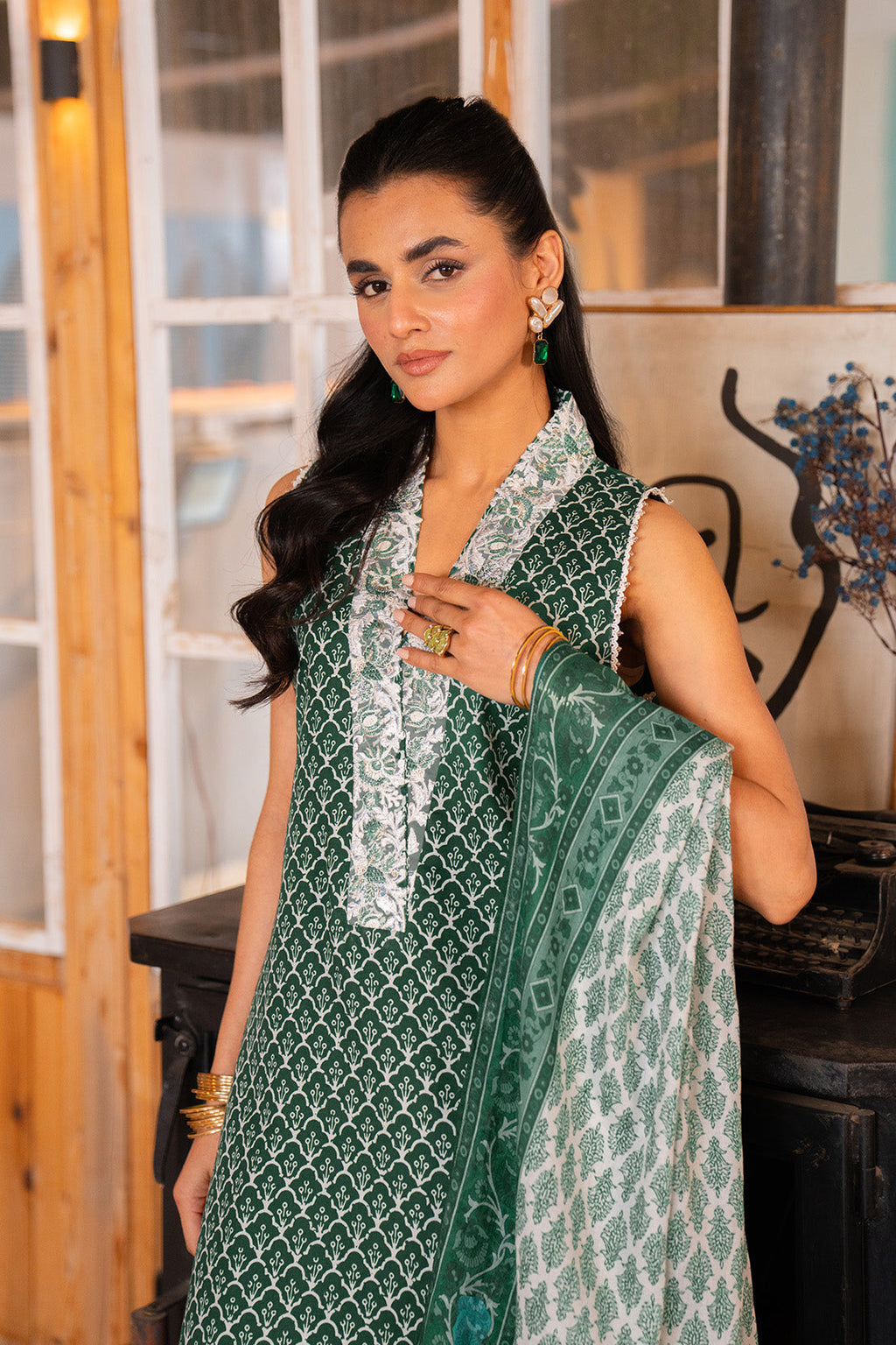 Embroidered - 3 Pc Lawn Suit (Lawn Dupatta)