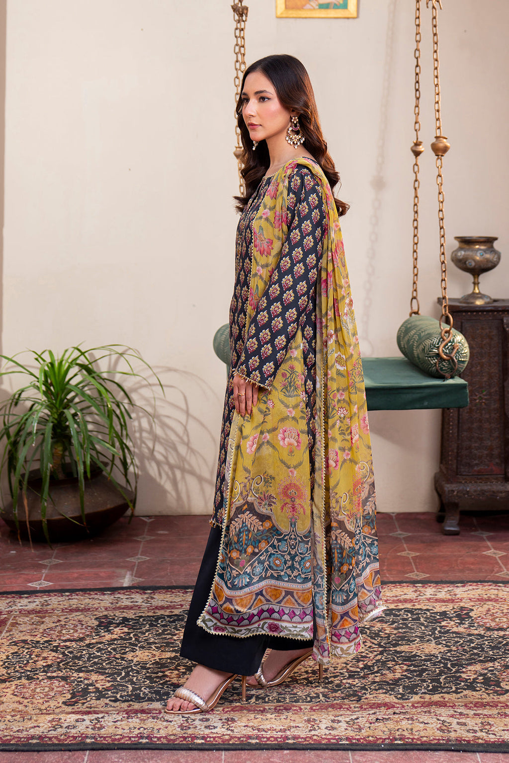 Printed - 3 Pc Lawn Suit (Chiffon Dupatta)