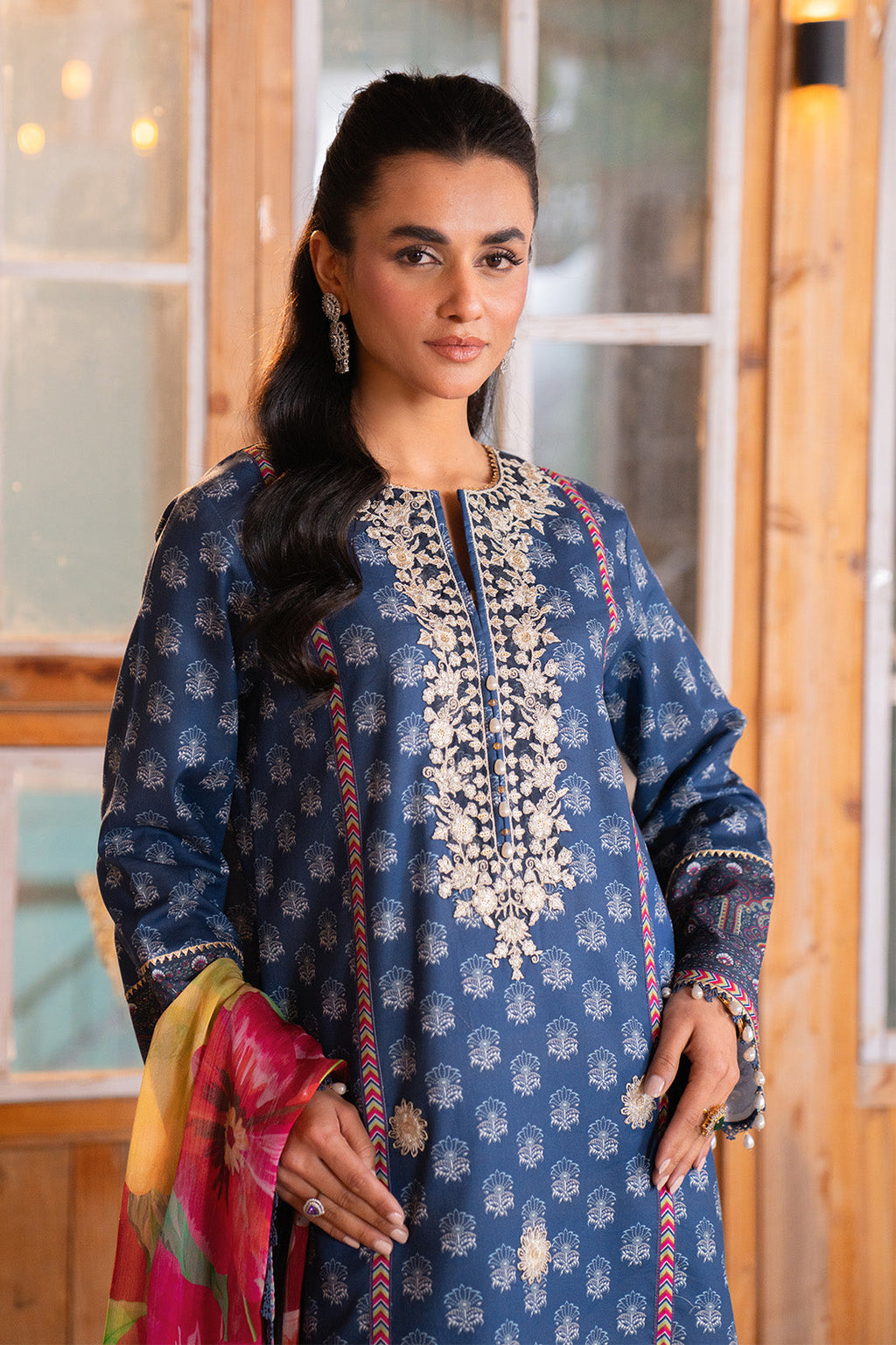 Embroidered - 3 Pc Lawn Suit (Chiffon Dupatta)