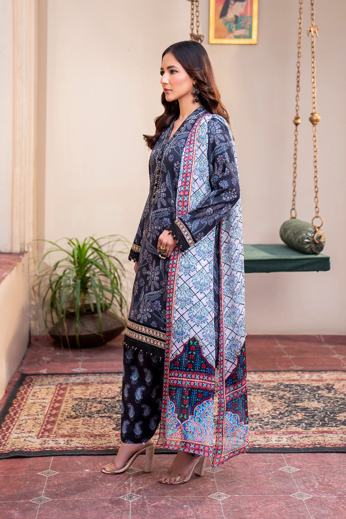 Printed - 3 Pc Lawn Suit (Chiffon Dupatta)