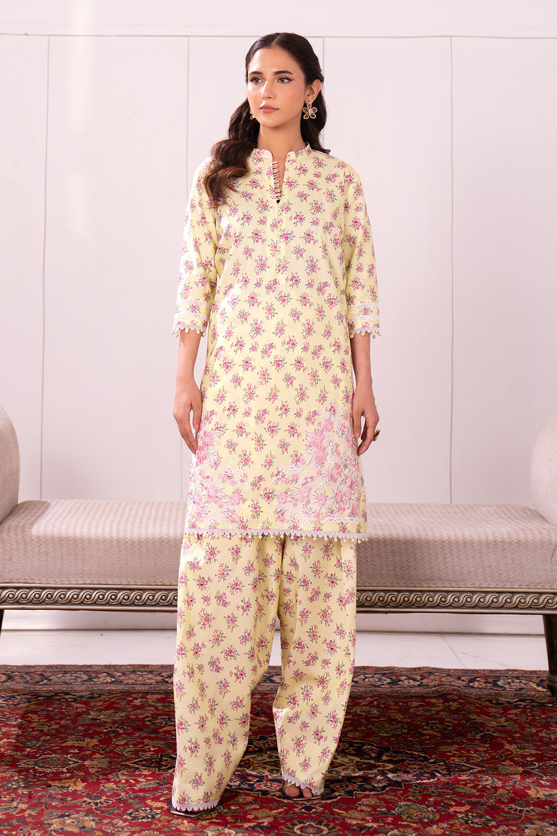 Embroidered - 2 Pc Lawn Suit