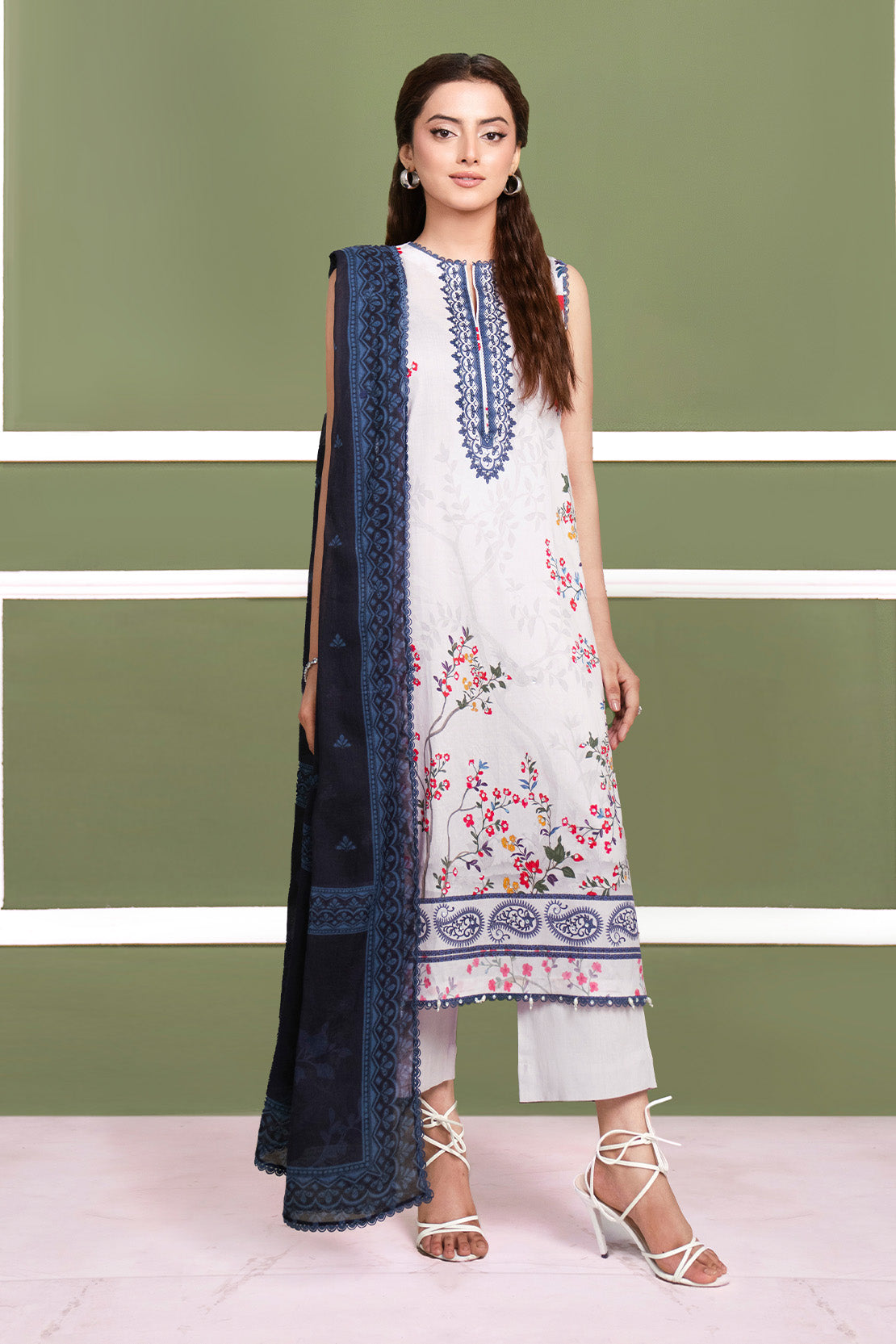 Printed - 3 Pc Cambric Suit