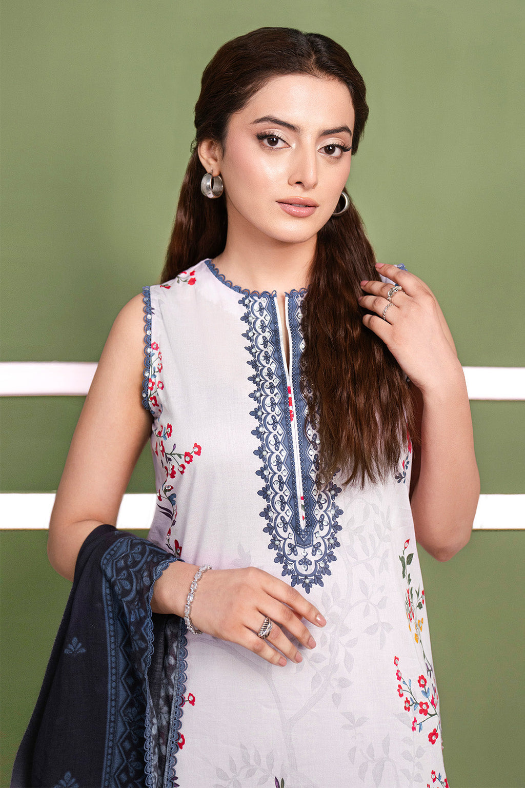 Printed - 3 Pc Cambric Suit