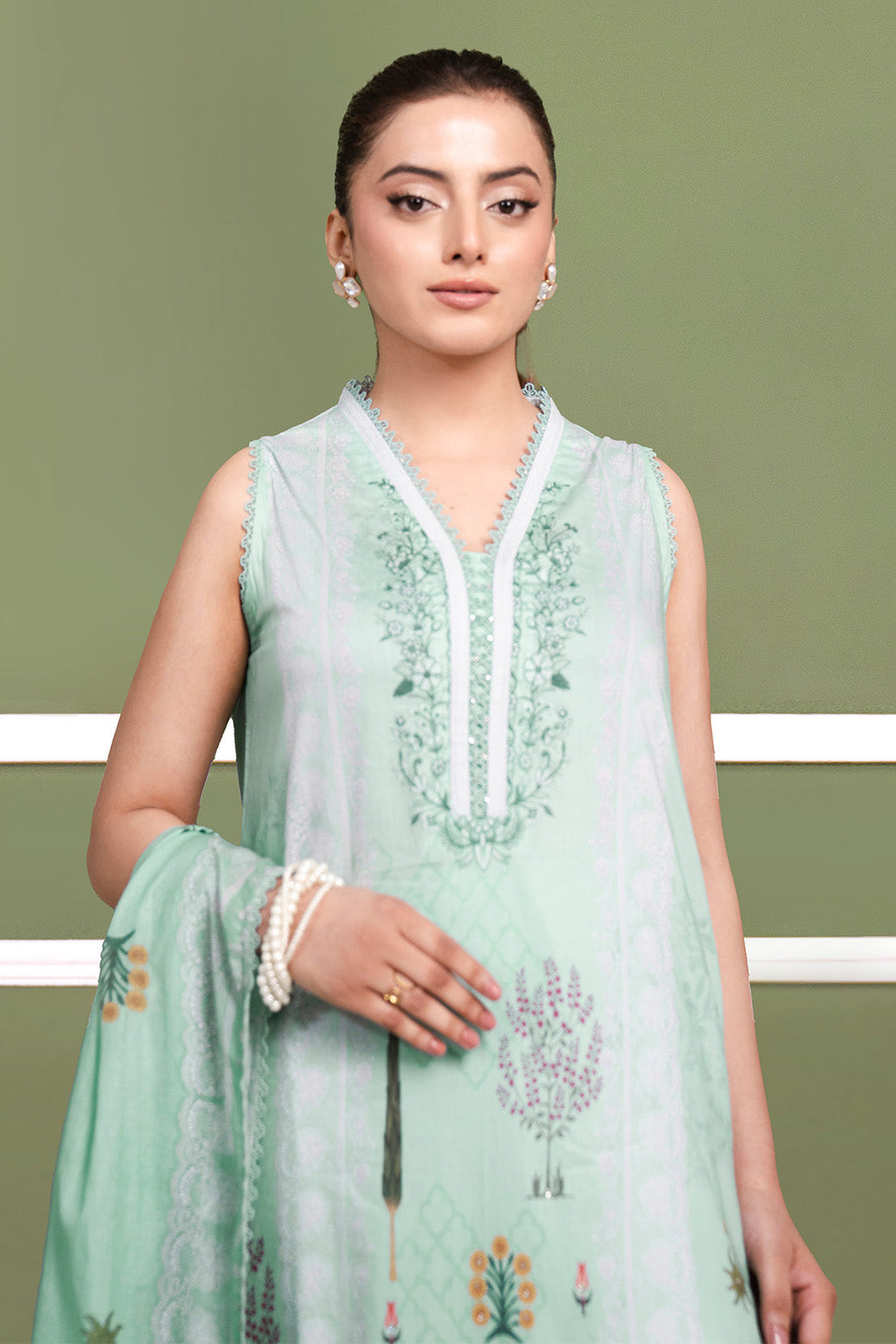 Printed - 3 Pc Cambric Suit