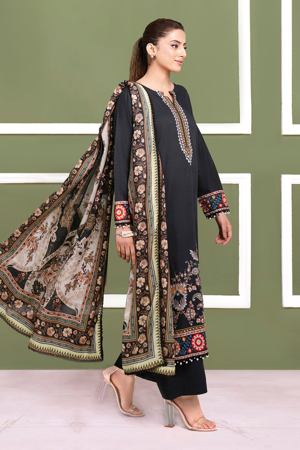 Printed - 3 Pc Cambric Suit