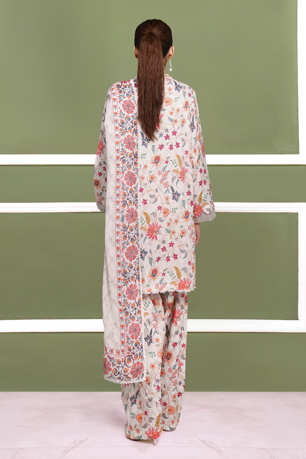 Printed - 3 Pc Cambric Suit