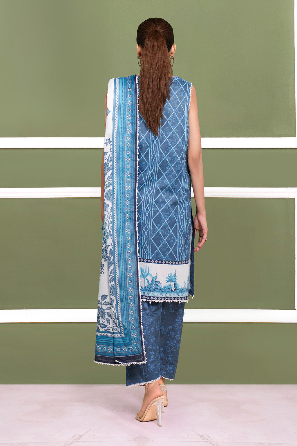 Printed - 3 Pc Cambric Suit