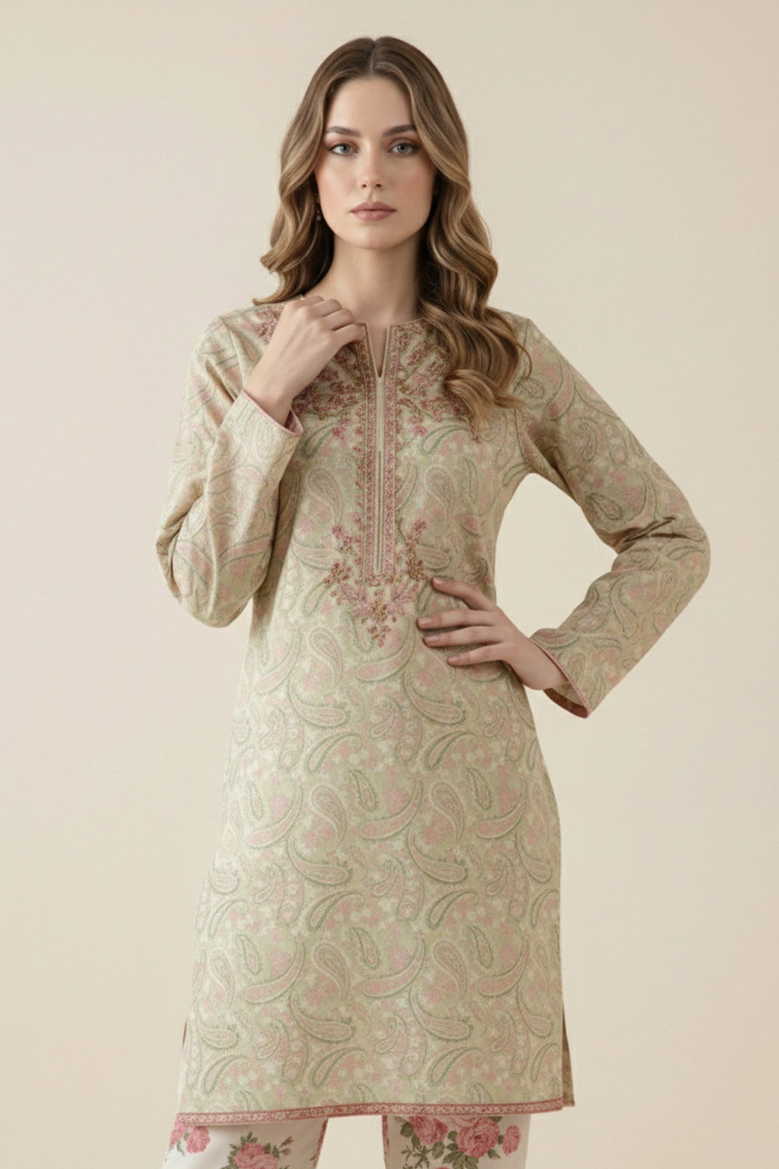 Embroidered - 2 Pc Lawn Suit