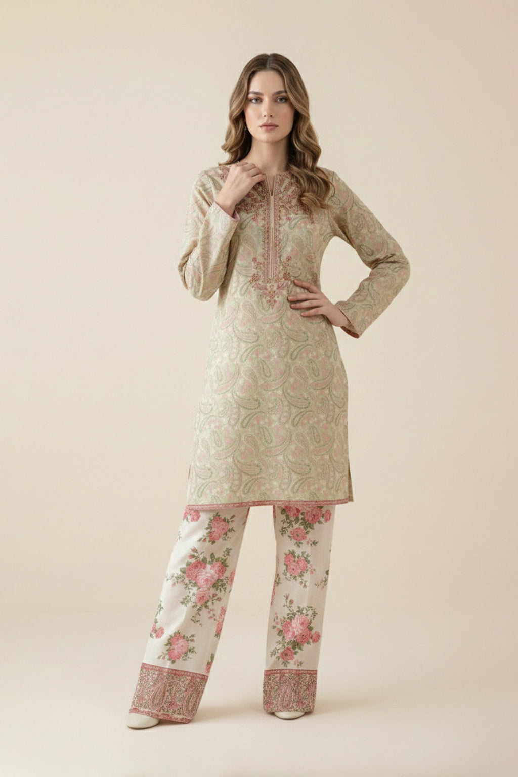 Embroidered - 2 Pc Lawn Suit