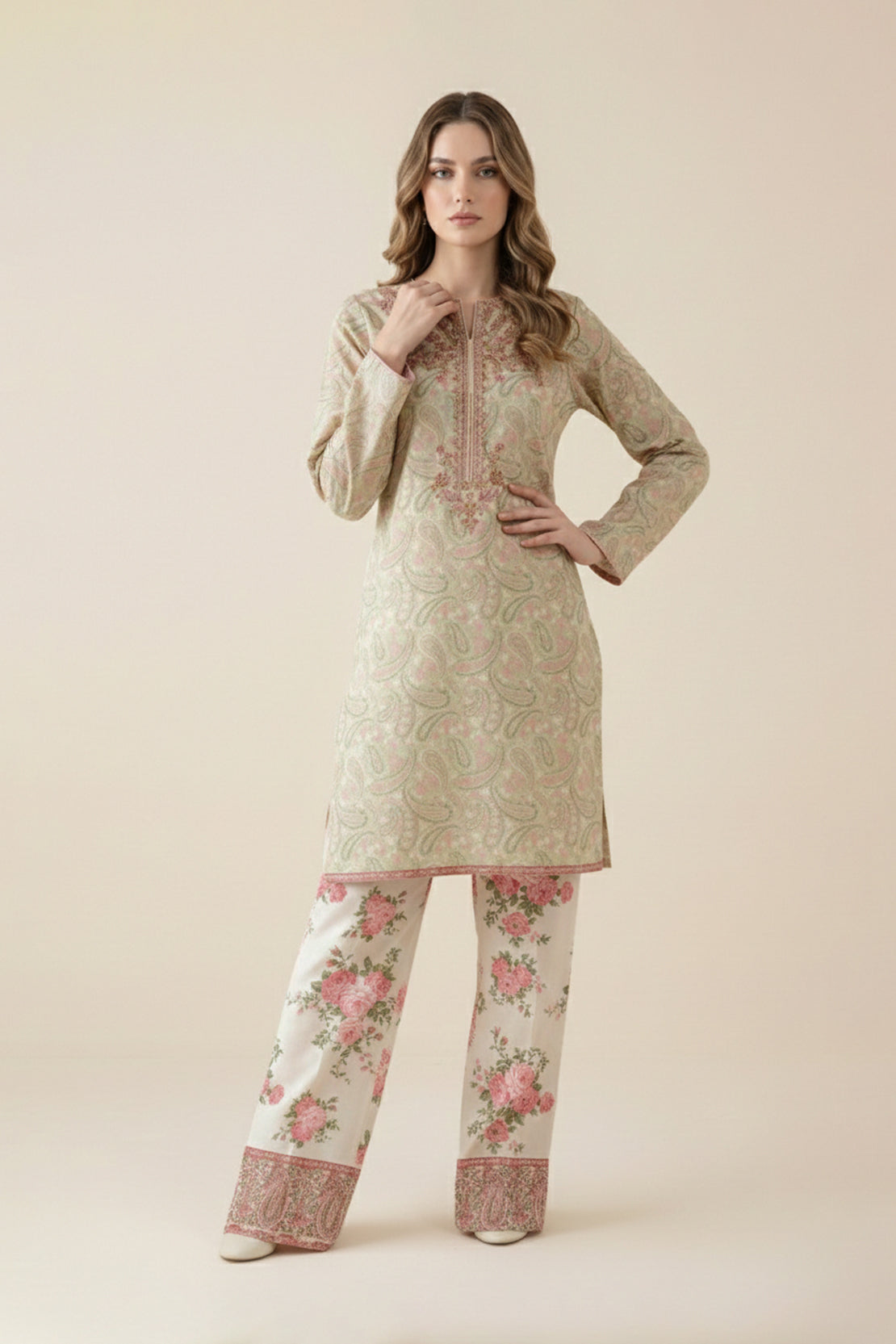 Embroidered - 2 Pc Lawn Suit