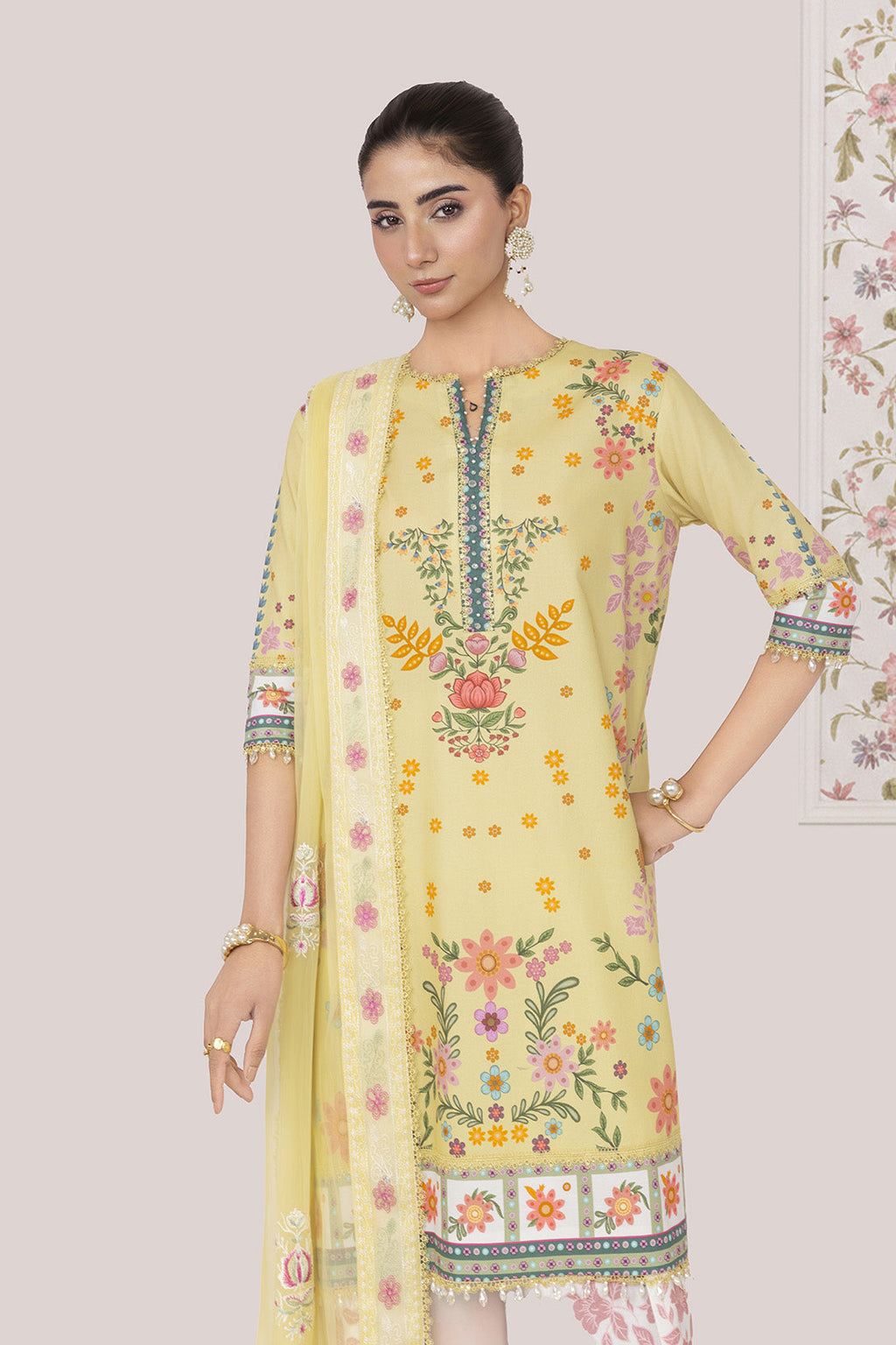 Embroidered - 3 Pc Lawn Suit (Embroidered Chiffon Dupatta)