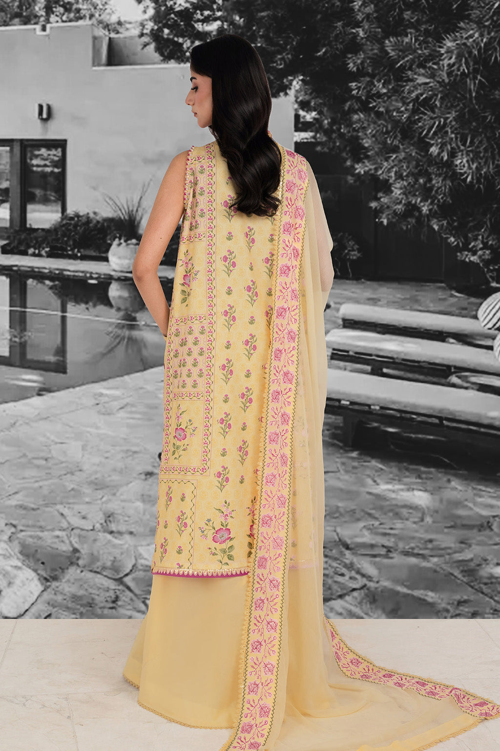 Embroidered - 3 Pc Lawn Suit (Embroidered Chiffon Dupatta)