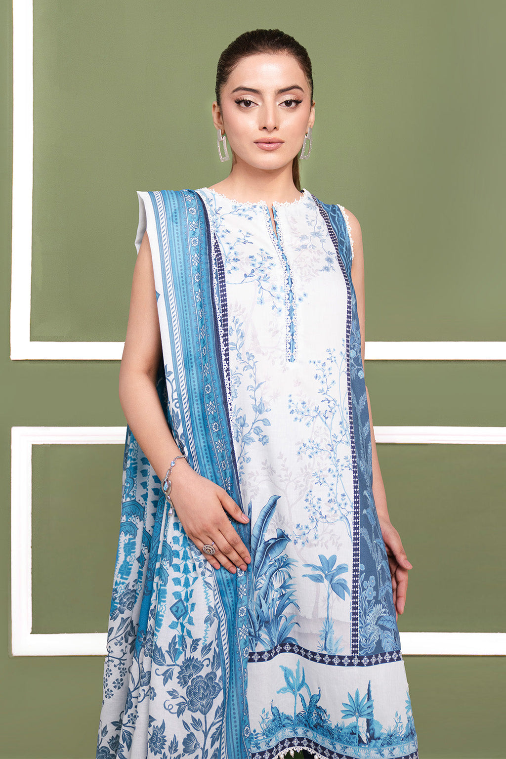Printed - 3 Pc Cambric Suit