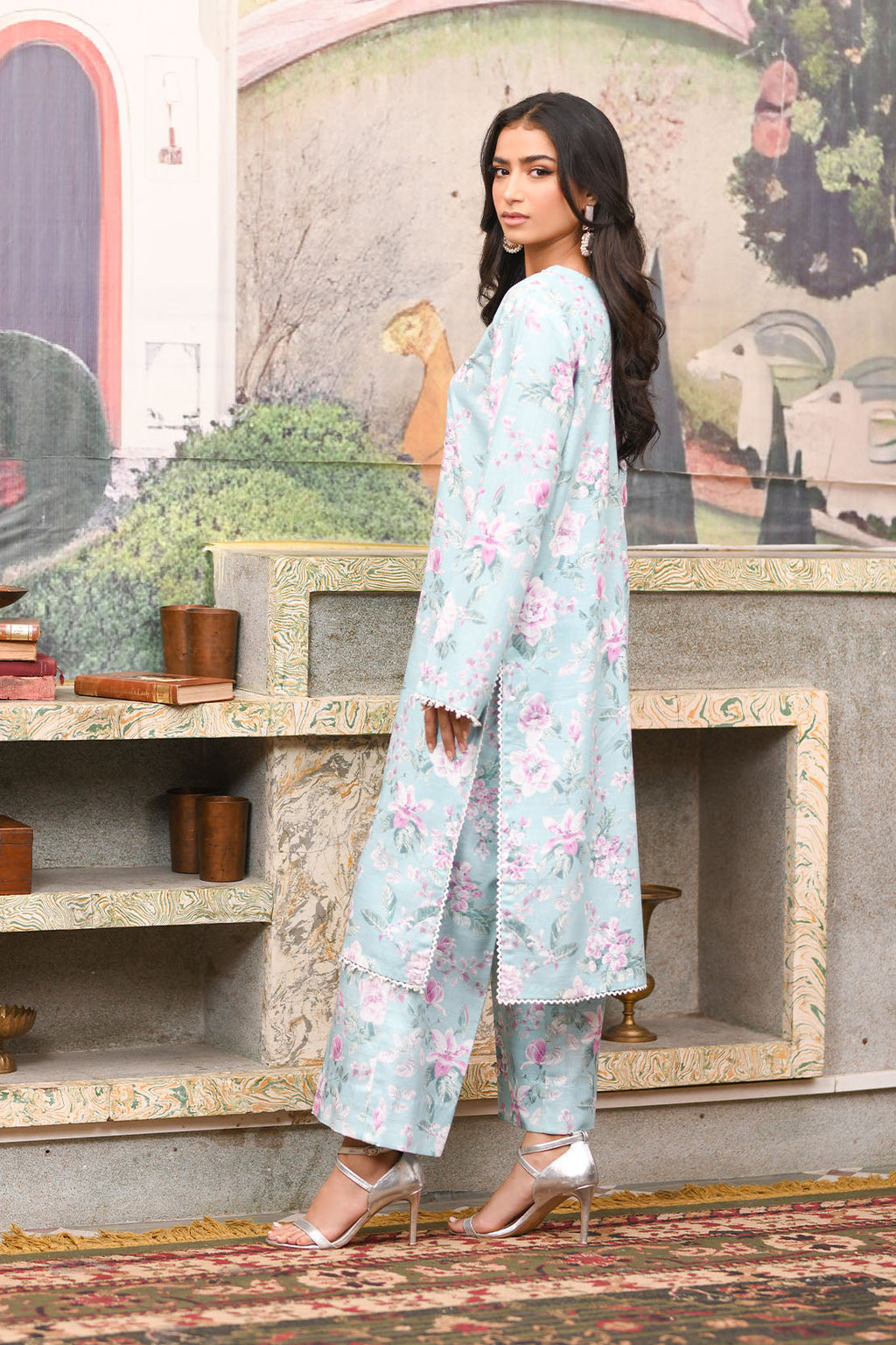 Embroidered - 2 Pc Khaddar Suit