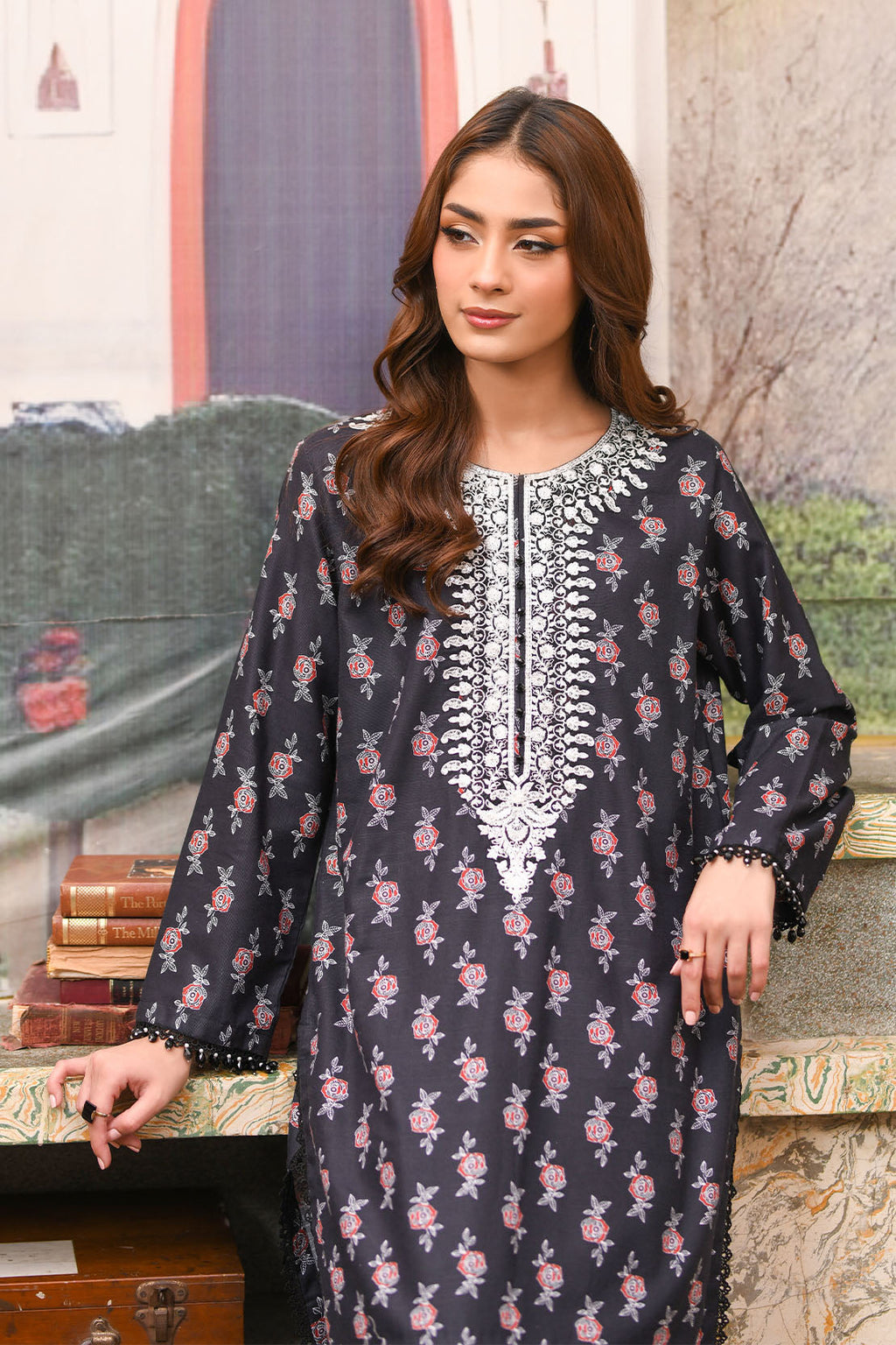 Embroidered - 2 Pc Khaddar Suit